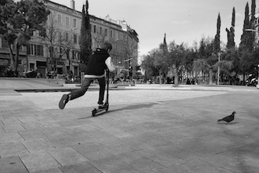 Cours Julien à Marseille, extraint de Traversées, un livre de photos en noir et blanc